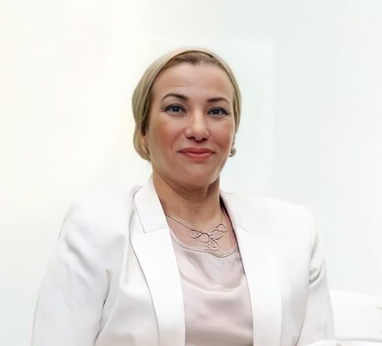 وزيرة البيئة تجتمع مع ماري روبنسون رئيسة مجموعة Elders من أجل السلام والعدالة وحقوق الإنسان 19 - جريدة المساء