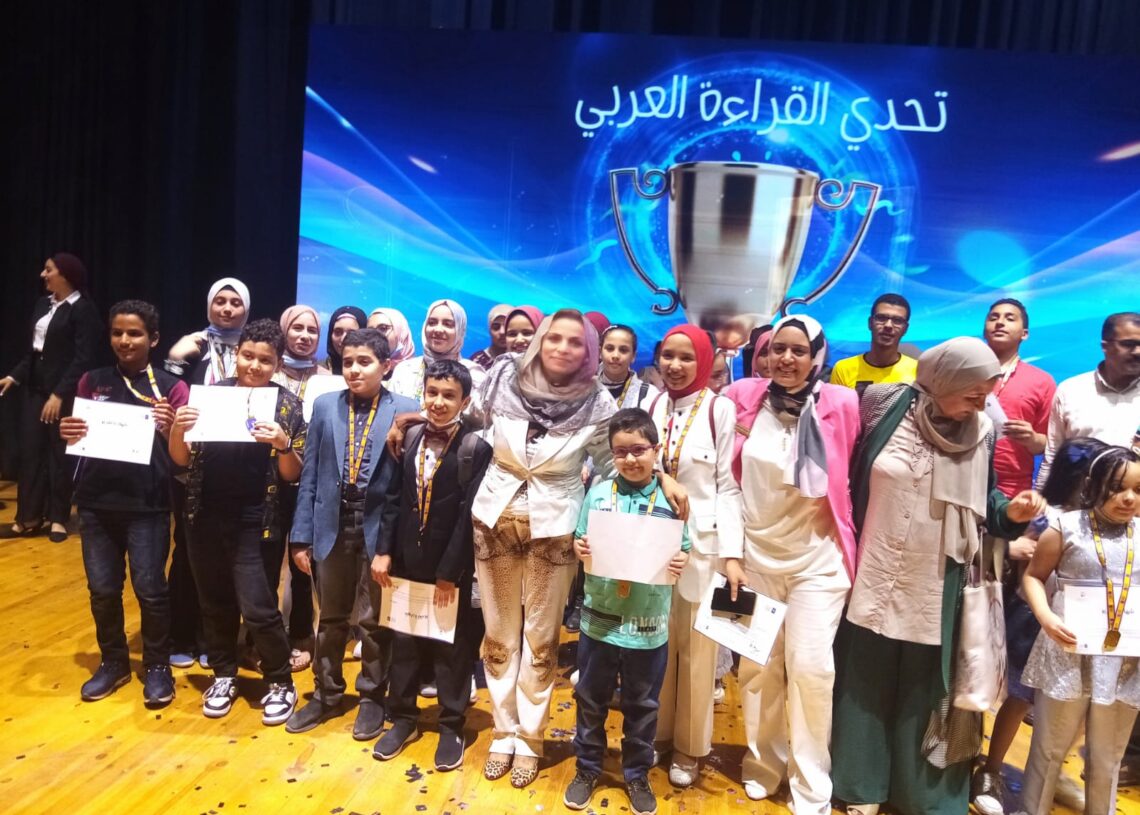 "التعليم" تكرم الإعلامية رضا الكرداوي لجهودها في تدريب الطلاب علي التحول الرقمي 17 - جريدة المساء