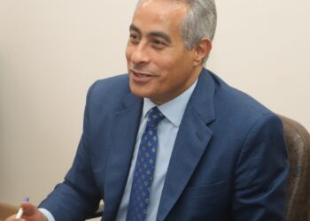 القوي العاملة : تسوية 13 شكوي وديا وتحويل 16 للمحكمة العمالية 58 تحت الدراسة من 87 شكوي بالسويس 17 - جريدة المساء