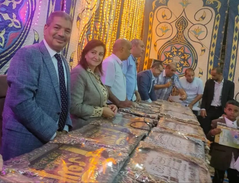 تكريم حفظة القرآن الكريم وأوائل المراحل التعليمية بقرية الحجيرات بقنا 19 - جريدة المساء