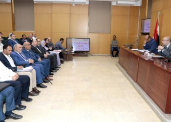 محافظ بني سويف يترأس اجتماع مجلس إدارة المناطق الصناعية 28 - جريدة المساء