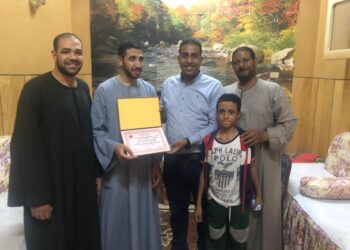 الشعب الجمهوري بقنا يكرم الطالب "عبدالرحمن سمير" .. الأول مكفوفين في الثانوية العامة 16 - جريدة المساء