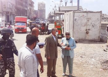 محافظ كفر الشيخ تفقد المحاور الجديدة والطرق الجاري توسعتها ورصفها وموقعي كوبري ميت يزيد ويوجه بإزالة الاشغالات 27 - جريدة المساء