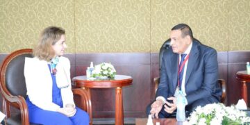 على هامش اجتماعات الدورة الرابعة للجنة الاتحاد الأفريقي للخدمات العامة بالقاهرة: 1 - جريدة المساء