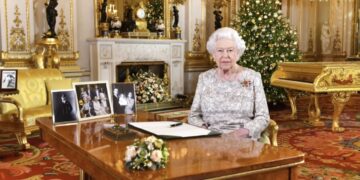 بعد "سقوط جسر لندن" والأزمات العالمية..هل سيتمسك الوريث بالنهج الكلاسيكي أم سيغير الأمور؟ 1 - جريدة المساء