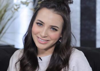 ساندي تشوق جمهورها ل "بعد التان" من الميني ألبوم 22 - جريدة المساء