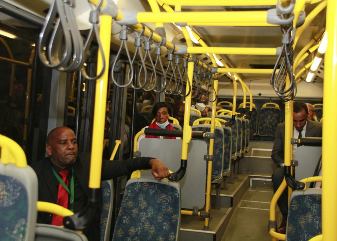 مواصلات مصر : 56 خط سير تربط وسائل النقل العام ومحطات المترو 19 - جريدة المساء