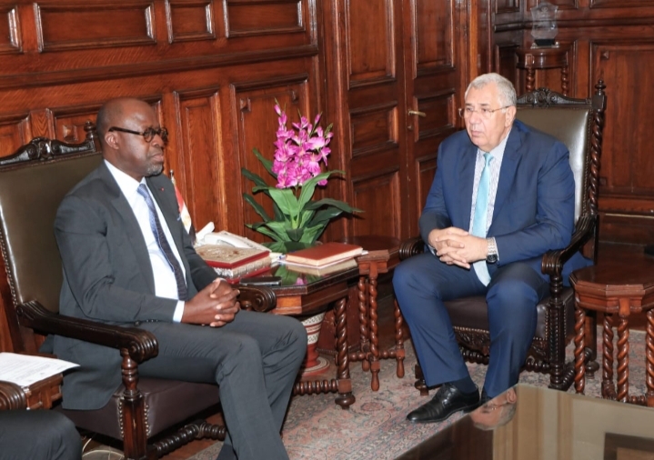 وزير الزراعة يلتقى رئيس مؤتمر الأطراف للأمم المتحدة المعني بالتصحر 19 - جريدة المساء وزير الزراعة يلتقى رئيس مؤتمر الأطراف للأمم المتحدة المعني بالتصحر 18 - جريدة المساء