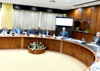 وزير البترول يتابع إجراءات قطاع البترول التي تم اتخاذها في ظل الأزمة الروسية الأوكرانية ومواجهة تداعياتها 19 - جريدة المساء