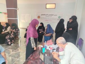 "الشعب الجمهوري" بقنا ينظم قافلة طبية لدعم صحة المرأة بقرية الأوسط قمولا بنقادة 66 - جريدة المساء