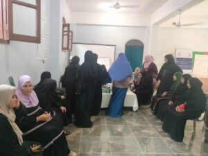 "الشعب الجمهوري" بقنا ينظم قافلة طبية لدعم صحة المرأة بقرية الأوسط قمولا بنقادة 36 - جريدة المساء