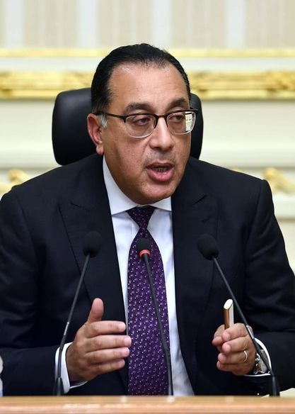 خلال مؤتمر صحفي عقده اليوم للإعلان عن أجندة المؤتمر الاقتصادي: رئيس الوزراء: هدفنا الأول أن نستمع كحكومة إلى آراء ووجهات نظر الحضور من الخبراء والمشاركين 15 - جريدة المساء