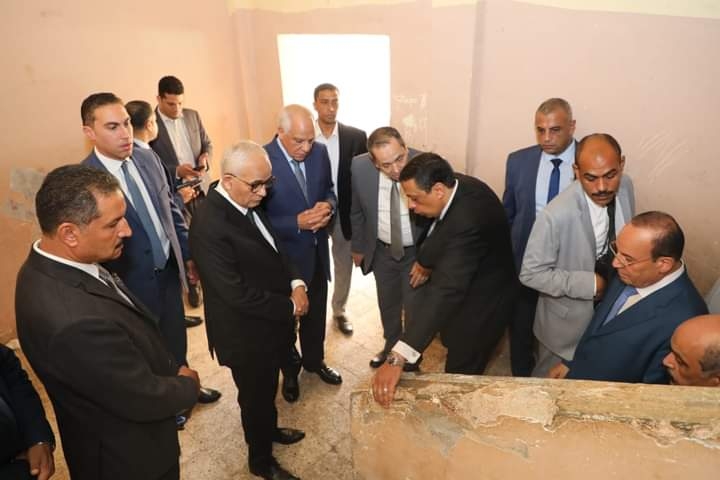 وزير التعليم: 10 آلاف جنيه لكل طالبة مصابة في مدرسة المعتمدية والتكفل بنفقات العلاج 16 - جريدة المساء وزير التعليم: 10 آلاف جنيه لكل طالبة مصابة في مدرسة المعتمدية والتكفل بنفقات العلاج 15 - جريدة المساء