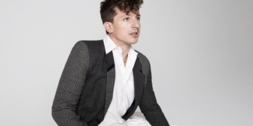 تشارلي بوث يصدر ألبومه الثالث ويكسر الحواجز بينه وبين الجمهور 2 - جريدة المساء تشارلي بوث يصدر ألبومه الثالث ويكسر الحواجز بينه وبين الجمهور 1 - جريدة المساء