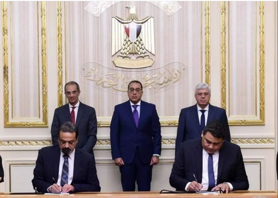 رئيس جامعة سوهاج يشيد باتفاقية استبدال الأجزاء الخارجية لقوقعة الأذن الإلكترونية 18 - جريدة المساء