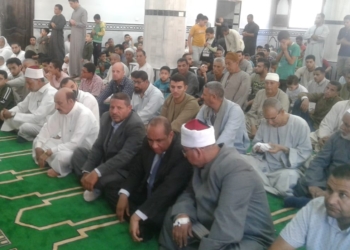 محافظ أسوان ينيب مدير الأوقاف.. لافتتاح مسجد الامام الحسين ووصول المساجد التى تم إفتتاحها إلى ١٠٣ مساجد 23 - جريدة المساء