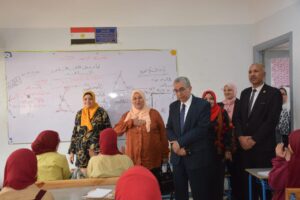 وكيل مديرية القاهرة لشؤون التعليم تتفقد إنتظام التعليم في مدارس المعصرة...  31 - جريدة المساء