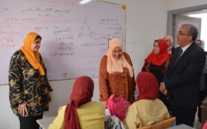 وكيل مديرية القاهرة لشؤون التعليم تتفقد إنتظام التعليم في مدارس المعصرة...  33 - جريدة المساء