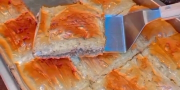 تعرفى على مكونات صينية الجلاش باللحمه المفرومه 1 - جريدة المساء