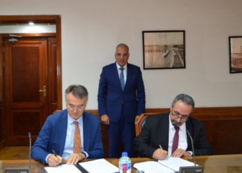 «الري» توقع اتفاق برنامج «المعرفة المائية» مع معهد «باري» لدراسات الزراعة 27 - جريدة المساء