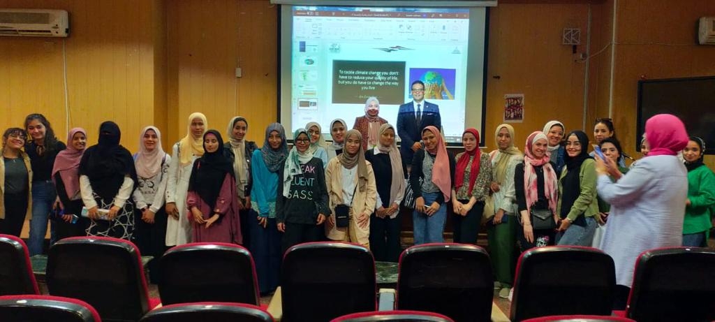 ألسن عين شمس تنظم ندوة عن"التغيرات المناخية والبصمة الكربونية"وجهود الجامعة للتحول لجامعة خضراء 18 - جريدة المساء