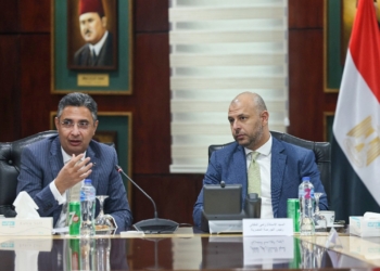 رئيس البريد يبحث مع رئيس البورصة  تعزيز دور التكنولوجيا المالية لجذب فئات جديدة من المستثمرين 23 - جريدة المساء