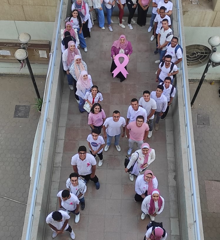 التوعوية بمخاطر "سرطان الثدى" وتكريم محاربات المرض فى ندوة بعلوم حلوان 19 - جريدة المساء