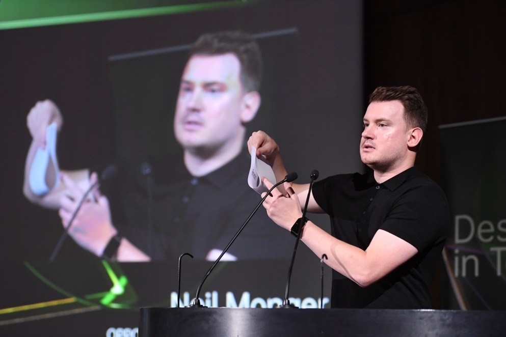 ورشة عمل في "تصميمات التكنولوجيا" تجمع خبراء من الكُلية الملكية للفنون لمناقشة دمج التكنولوجيات وتصاميم أجهزة المحمول 18 - جريدة المساء