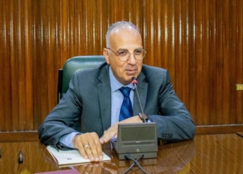 وزير الموارد المائية والري يلتقى شباب الباحثين بالمركز القومى لبحوث المياه للتعرف على إمكانيات المعاهد وسبل تعظيم الاستفادة منها 31 - جريدة المساء