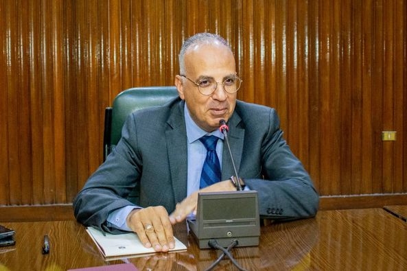 وزير الموارد المائية والري يلتقى شباب الباحثين بالمركز القومى لبحوث المياه للتعرف على إمكانيات المعاهد وسبل تعظيم الاستفادة منها 15 - جريدة المساء