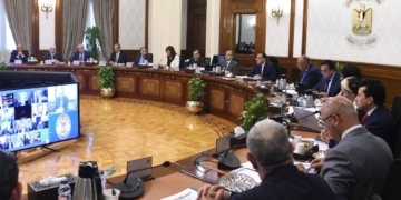 رئيس الوزراء يترأس الاجتماع الثاني عشر للجنة العليا المختصة لمتابعة اللمسات الأخيرة للتحضير لاستضافة مؤتمر المناخ COP27 2 - جريدة المساء رئيس الوزراء يترأس الاجتماع الثاني عشر للجنة العليا المختصة لمتابعة اللمسات الأخيرة للتحضير لاستضافة مؤتمر المناخ COP27 1 - جريدة المساء