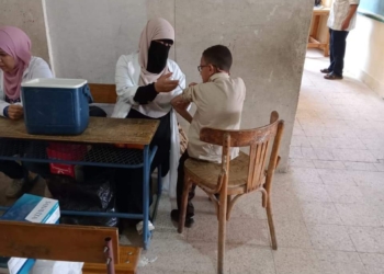 "صحة المنيا" استمرار فعاليات الحملة القومية لتطعيم طلبة المدارس ضد الالتهاب السحائى و بالتطعيم الثنائى 20 - جريدة المساء