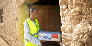 صندوق تحيا مصر: توزيع 40 طن مواد غذائية لـ 3500 أسرة في قنا وأسوان 1 - جريدة المساء