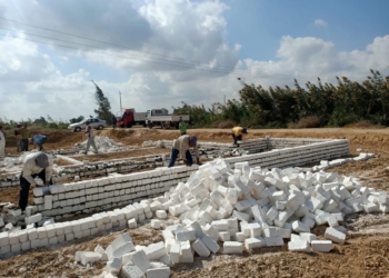 ازالة بناء في المهد على ارض زراعية بقرية اليمن غرب الاسكندرية 16 - جريدة المساء