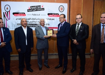 رئيس جامعة سوهاج يشهد ندوة أدبية بكلية الآداب عن حرب أكتوبر ويكرم أحد أبطالها 26 - جريدة المساء