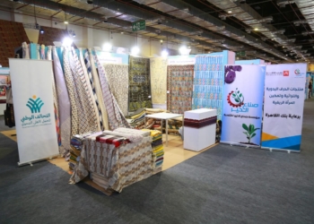 إقبال كبير على منتجات صناع الخير للتنمية بمعرض تراثنا 27 - جريدة المساء