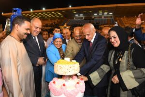 " ثلاجة وغسالة وبوتاجاز لكل عروسة " .. نائب مستقبل وطن يساهم في تيسير زواج 125 فتاة بقنا 21 - جريدة المساء