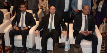 محافظ بني سويف يشهد الجلسة الافتتاحية للمؤتمر الأول  للنباتات الطبية والعطرية بمحافظة الفيوم  1 - جريدة المساء