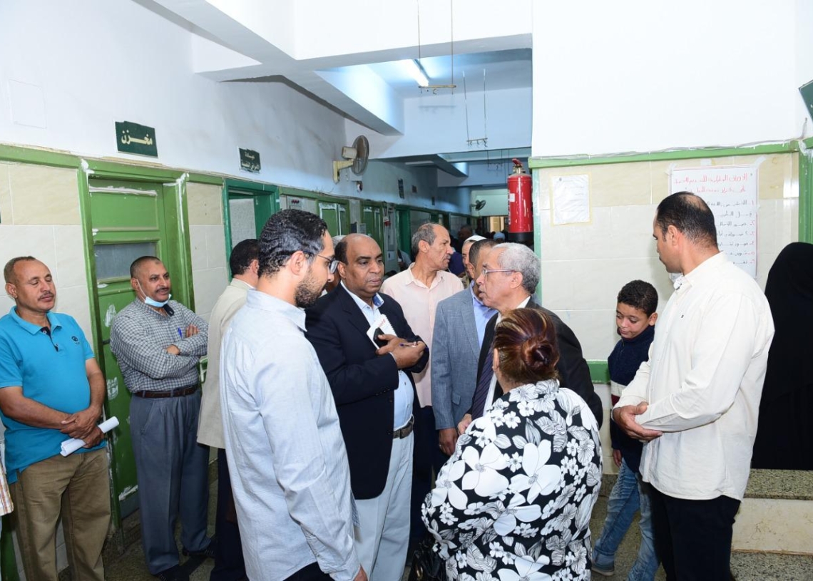 مستشفي سوهاج الجامعي تتابع سير العمل داخل الاقسام المختلفة 19 - جريدة المساء