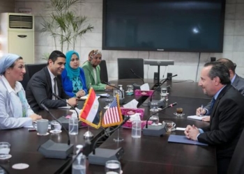 وزيرة البيئة تناقش مع القائم بأعمال السفارة الأمريكية بالانابة بالقاهرة التعاون المشترك فى دعم قضايا البيئة والمناخ 21 - جريدة المساء