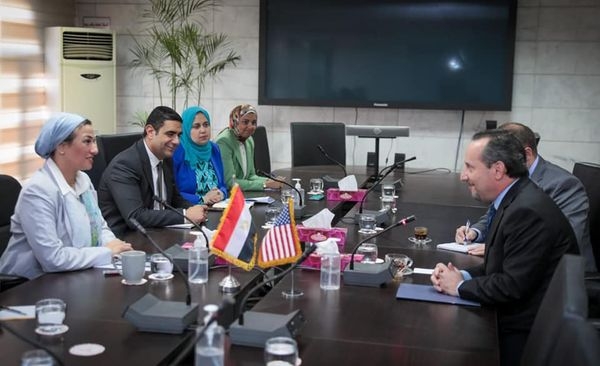 وزيرة البيئة تناقش مع القائم بأعمال السفارة الأمريكية بالانابة بالقاهرة التعاون المشترك فى دعم قضايا البيئة والمناخ 19 - جريدة المساء وزيرة البيئة تناقش مع القائم بأعمال السفارة الأمريكية بالانابة بالقاهرة التعاون المشترك فى دعم قضايا البيئة والمناخ 18 - جريدة المساء