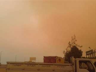 عاصفة ترابية مفاجئة علي مطروح وانقطاع الكهرباء عن مدينة الحمام 25 - جريدة المساء