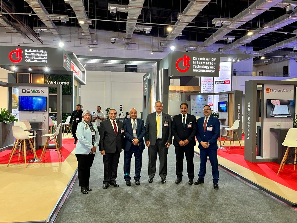 غرفة تكنولوجيا المعلومات تستعرض أمام الرئيس عبد الفتاح السيسي رؤيتها للتدريب ودعم الشركات المصرية بهدف التصدير 19 - جريدة المساء