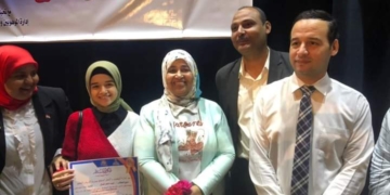 بالأسماء .. تكريم مدير إدارة نقادة وطلاب الإدارة الفائزين في مسابقة "الابداع طموح" 1 - جريدة المساء