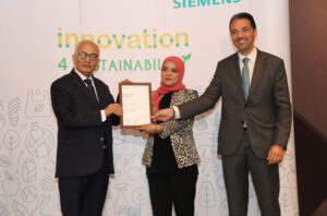 بعد فوزهم فى مشروعات التغير المناخى..وزيرالتعليم يكرم طلاب مدارس المتفوقين في العلوم والتكنولوجيا STEM 25 - جريدة المساء