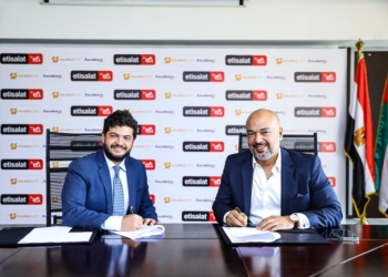 بالتزامن مع COP27.. "اتصالات مصر" توقع اتفاقية لتشغيل أبراج المحمول بالطاقة الشمسية 22 - جريدة المساء بالتزامن مع COP27.. "اتصالات مصر" توقع اتفاقية لتشغيل أبراج المحمول بالطاقة الشمسية 21 - جريدة المساء