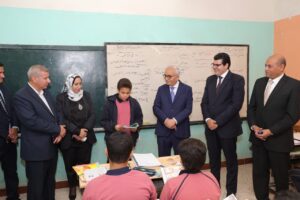 وزير التربية والتعليم يتفقد سير العملية التعليمية بمدارس محافظة الشرقية 27 - جريدة المساء