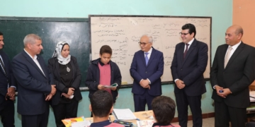 وزير التربية والتعليم يتفقد سير العملية التعليمية بمدارس محافظة الشرقية 1 - جريدة المساء