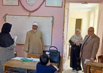 موفد قطاع المعاهد الأزهرية ومدير التعليم الثانوي يتابعان انتظام الدراسة بمعاهد الشرقية 23 - جريدة المساء