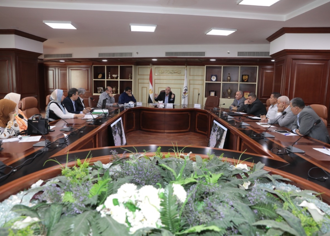 محافظ بني سويف : مشروعات جديدة في قطاع الطرق لفك الاختناقات المرورية 19 - جريدة المساء محافظ بني سويف : مشروعات جديدة في قطاع الطرق لفك الاختناقات المرورية 18 - جريدة المساء